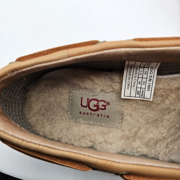 🦆UGG Australia🦆Women's Red and Tan Rain Duck Shoes - Picture 4 of 7